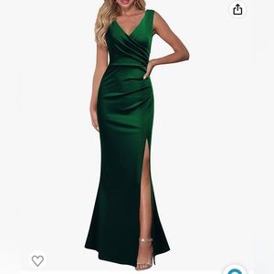 Women’s medium evening dress, green